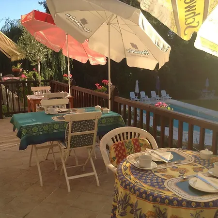 La Bonne Oda ve Kahvaltı *