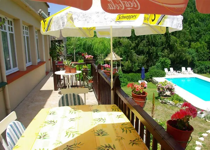 La Bonne Bed & Breakfast *